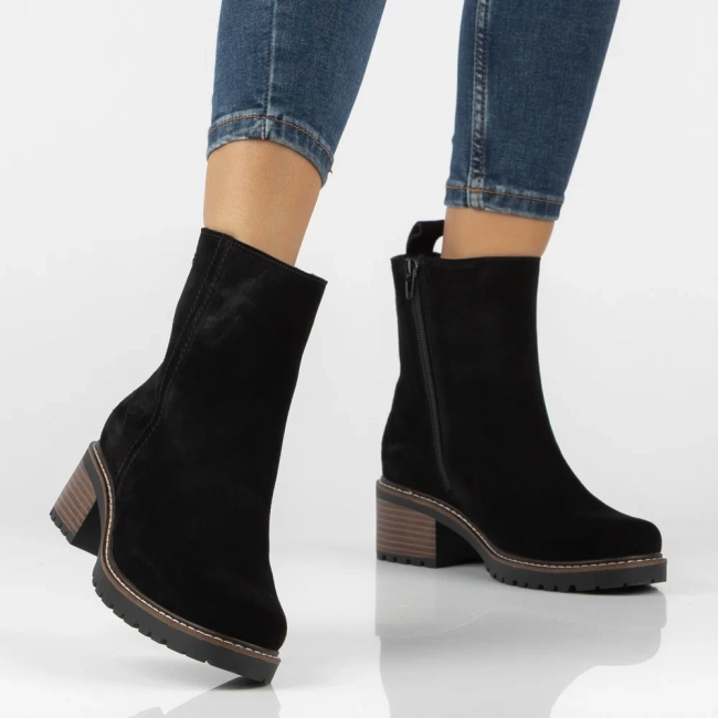 Leather heeled ankle boots Filippo DBT7930/26 BK black