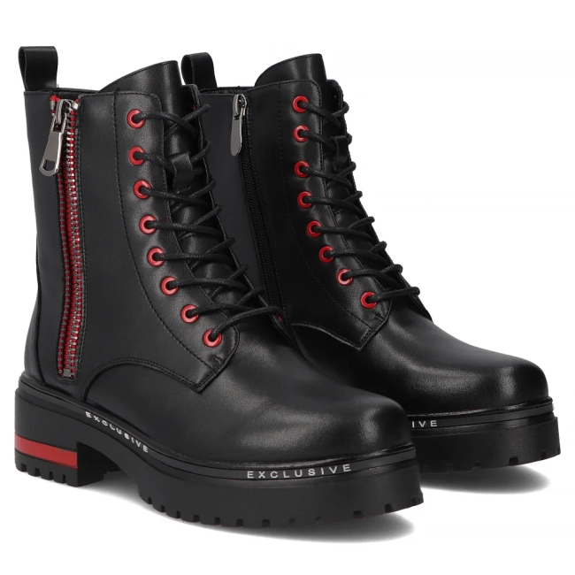 Leather ankle boots Filippo DBT6601/25 BK black