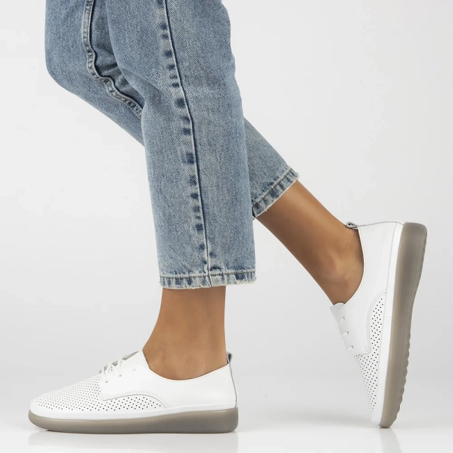 Leather shoes Filippo DP6788/25 WH white