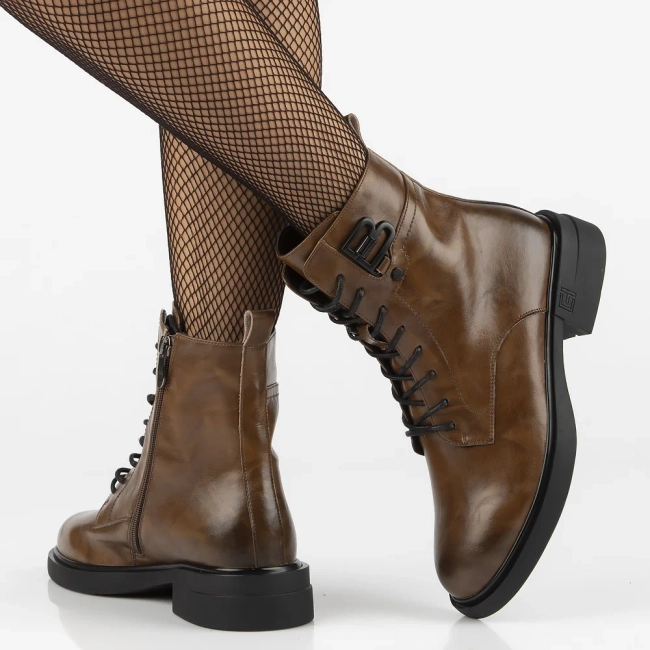 Leather ankle boots Filippo DBT7361/25 BR brown