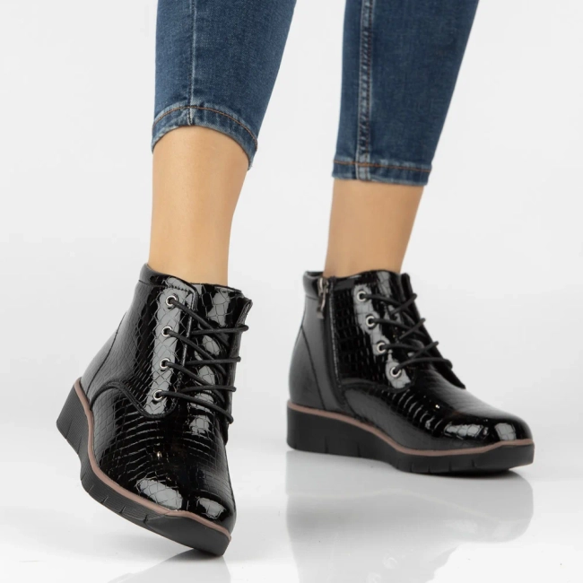 Leather ankle boots Filippo DBT3169/26 BK black