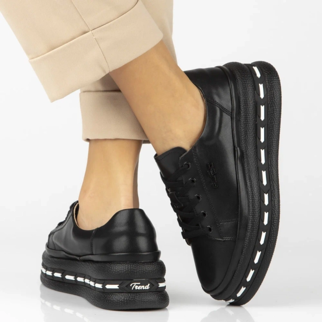 Skórzane sneakersy Filippo DP7119/25 BK czarne