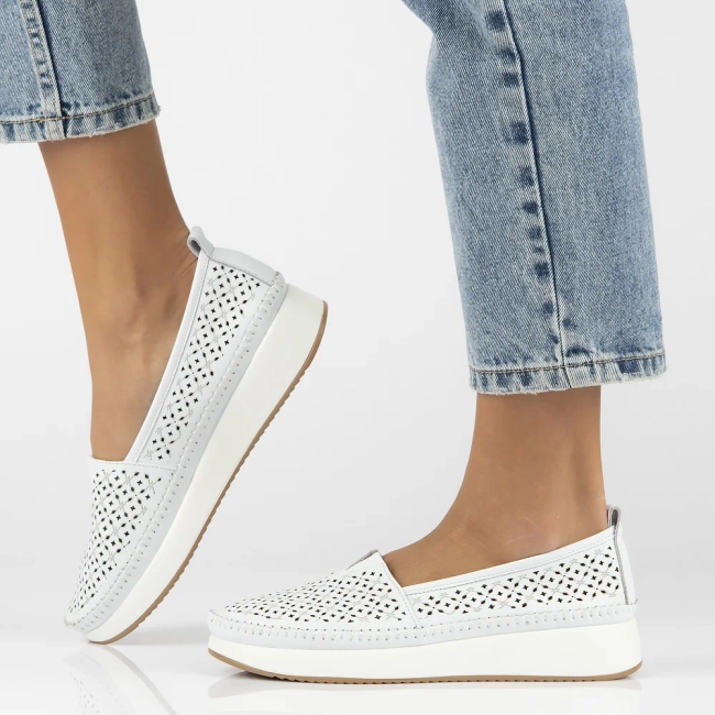 Skórzane półbuty na platformie Filippo DP4555/24 WH białe