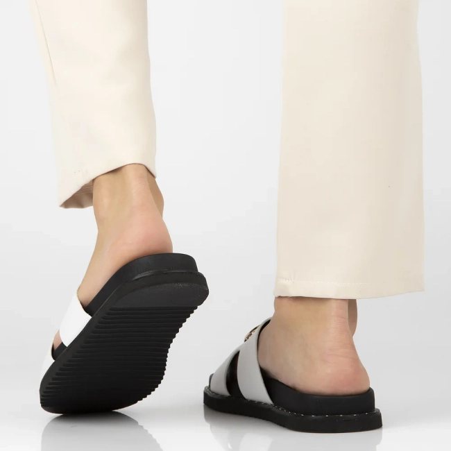 Leather flip-flops Filippo DK7050/25 WH white