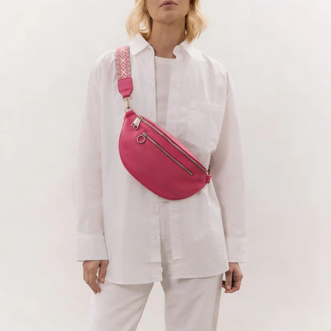 Pink crossbody bag Tetina