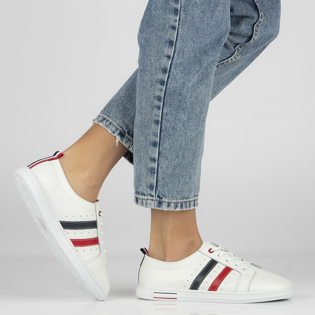 Leather shoes Filippo DP4478/23 WH NV white