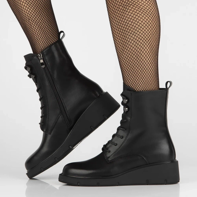 Leather ankle boots Filippo DBT6560/24 BK black