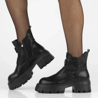 Leather ankle boots Filippo DBT6432/24 BK black