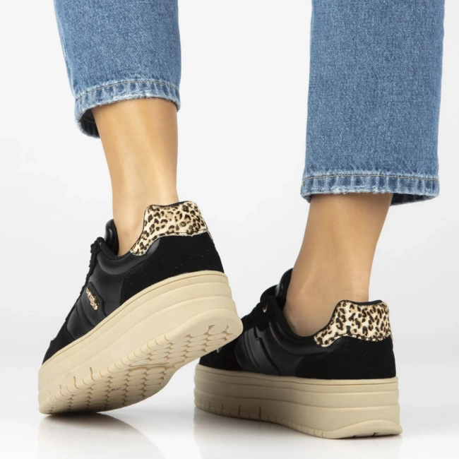 Leather sneakers Filippo DP7102/25 BK black