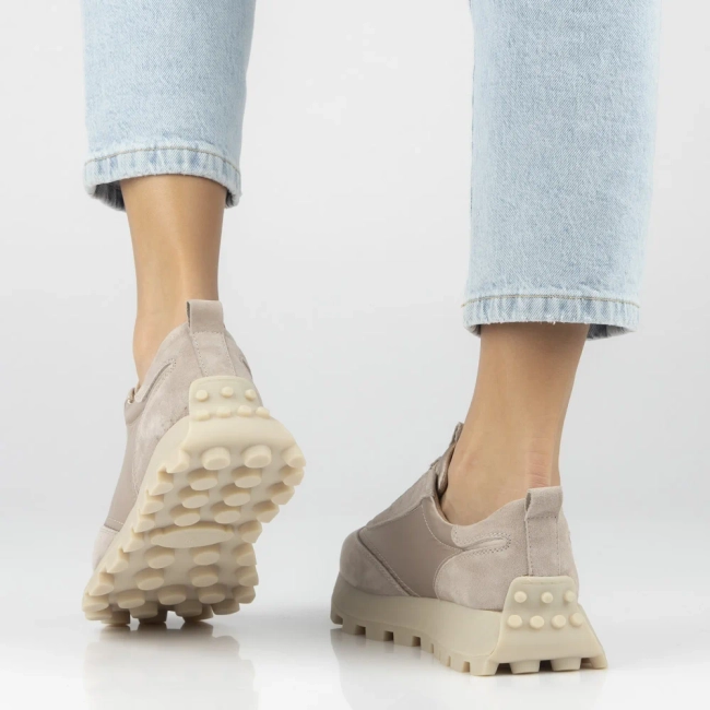 Skórzane sneakersy na platformie Filippo DP7558/26 BE beżowe