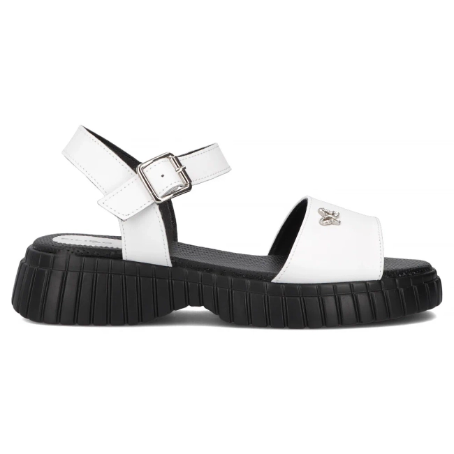 Leather sandals Filippo DS6811/25 WH white