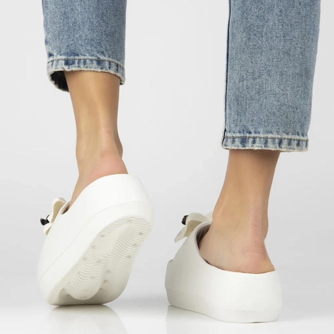 Klapki Filippo DK7111/25 WH białe