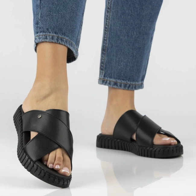 Leather flip-flops Filippo DK7626/26 BK black