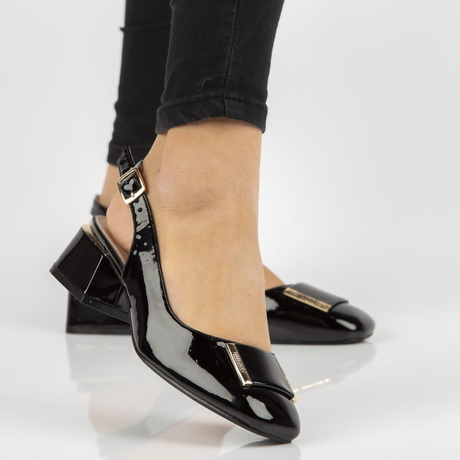 Heeled pumps FILIPPO DP2086/21 BK black