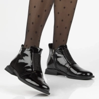 Leather ankle boots Filippo DBT7141/25 BK black