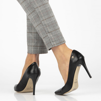 Leather pumps Filippo 956 black