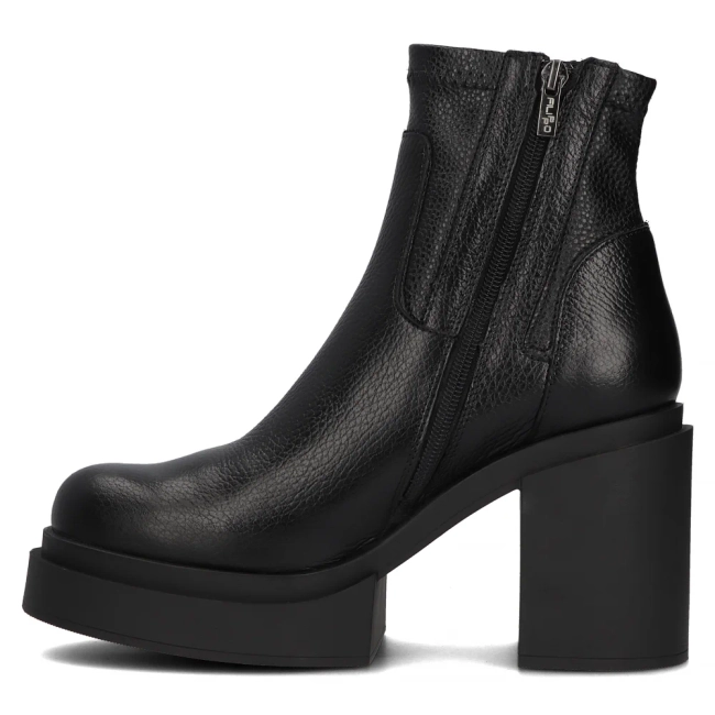 Leather ankle boots Filippo 1322 black