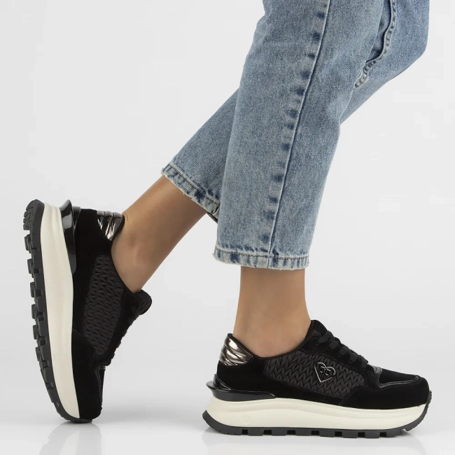 Skórzane sneakersy Filippo DP7410/25 BK czarne