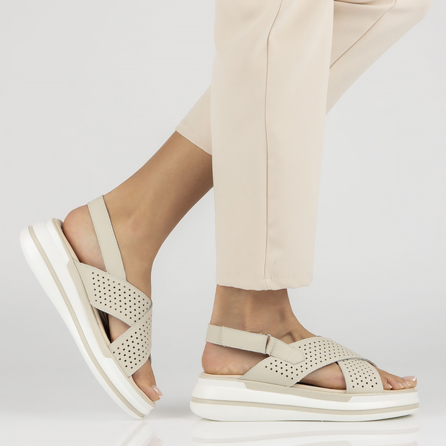 Leather sandals Filippo DS4414/23 BE beige