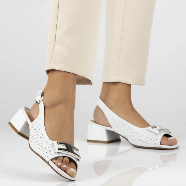 Leather sandals Filippo DS6986/25 WH white