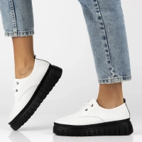 Leather sneakers Filippo DP6846/25 WH BK white