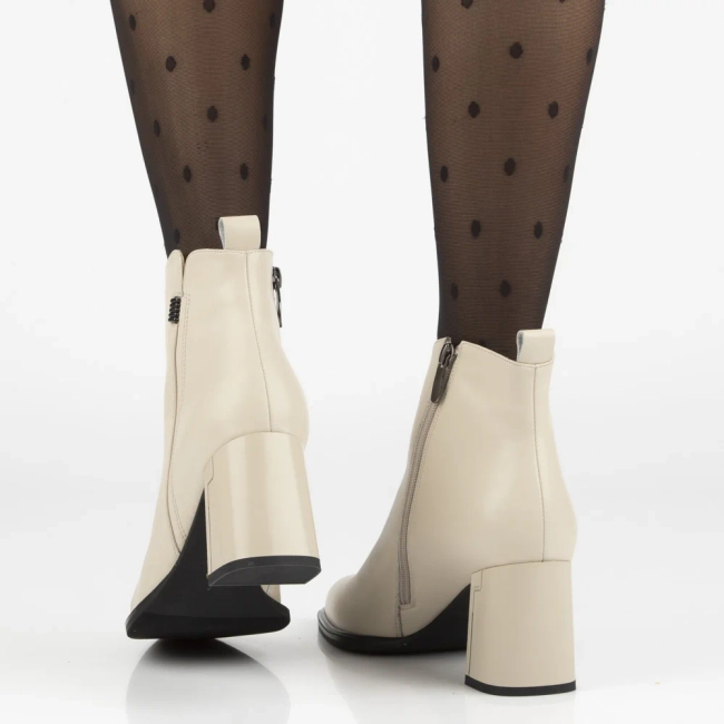 Leather ankle boots Filippo DBT7462/25 BE beige