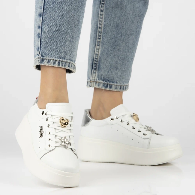 Skórzane sneakersy Filippo DP6790/25 WH białe