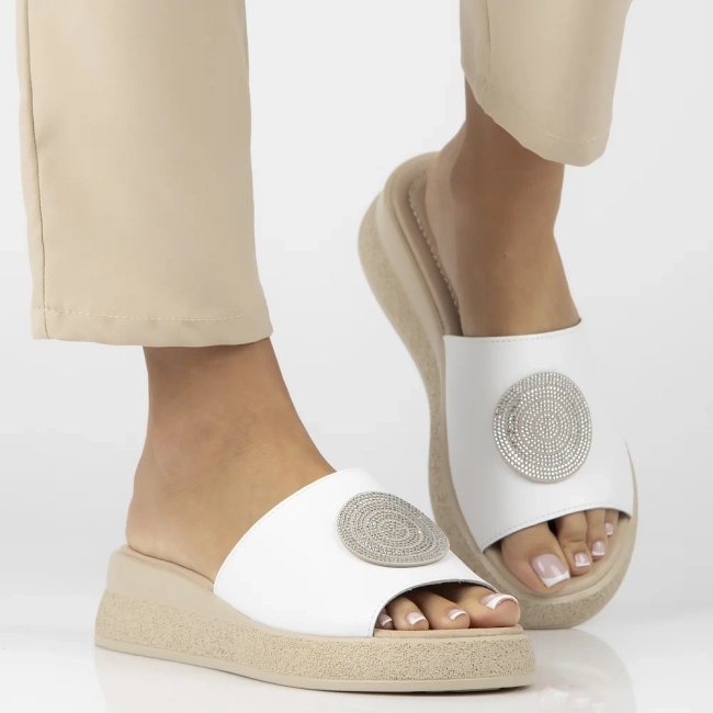 Leather flip-flops Filippo DK6987/25 WH white