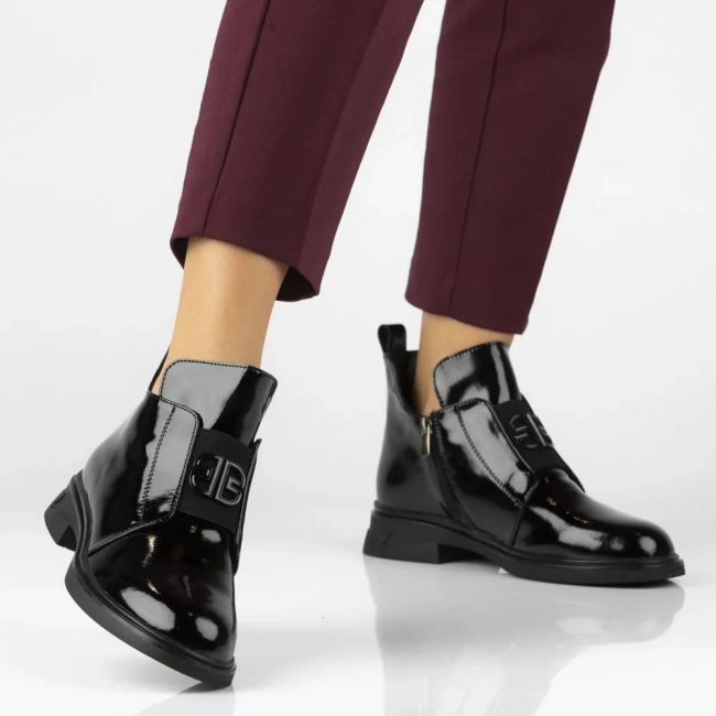 Leather ankle boots Filippo DBT7393/25 BK L black