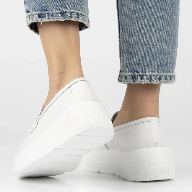 Skórzane półbuty na platformie Filippo DP6844/25 WH białe