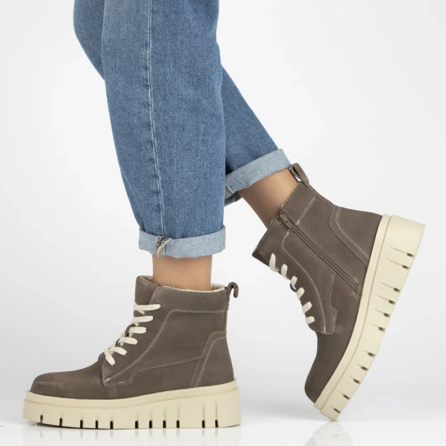 Skórzane botki na platformie Filippo DBT7267/25 TP taupe