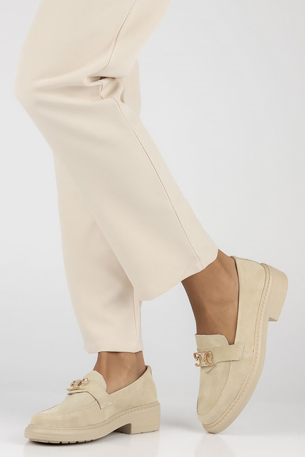 Skórzane półbuty na obcasie Filippo DP4523/23 BE GO beżowe