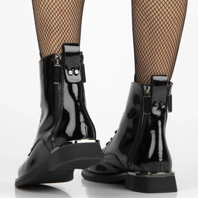 Skórzane trzewiki Filippo DBT7242/25 BK L czarne