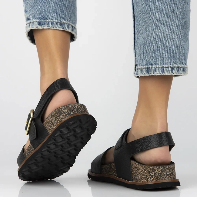 Skórzane sandały Yokono OCA-254 OPAK NEGRO czarne