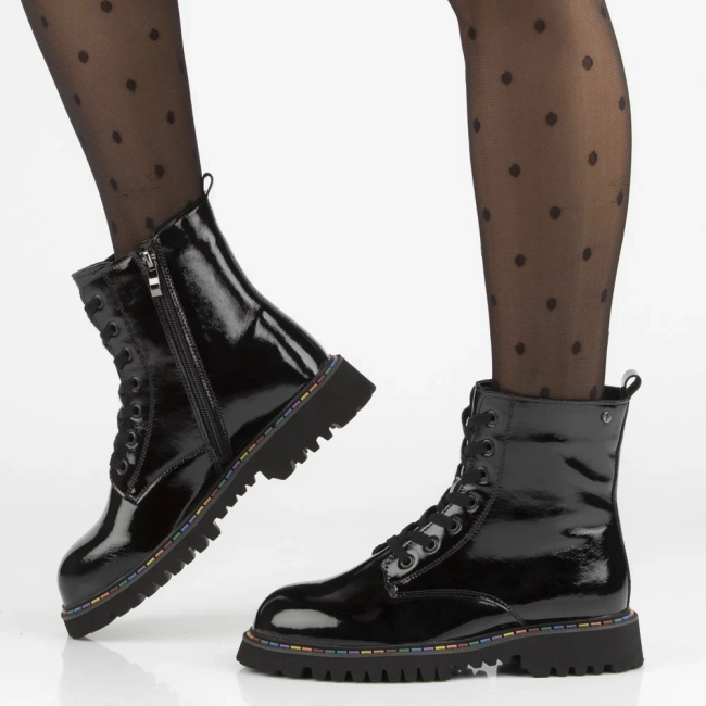 Leather ankle boots Filippo DBT7428/25 BK L black