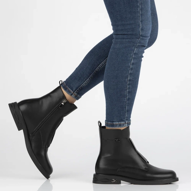 Leather ankle boots Filippo DBT6527/24 BK black