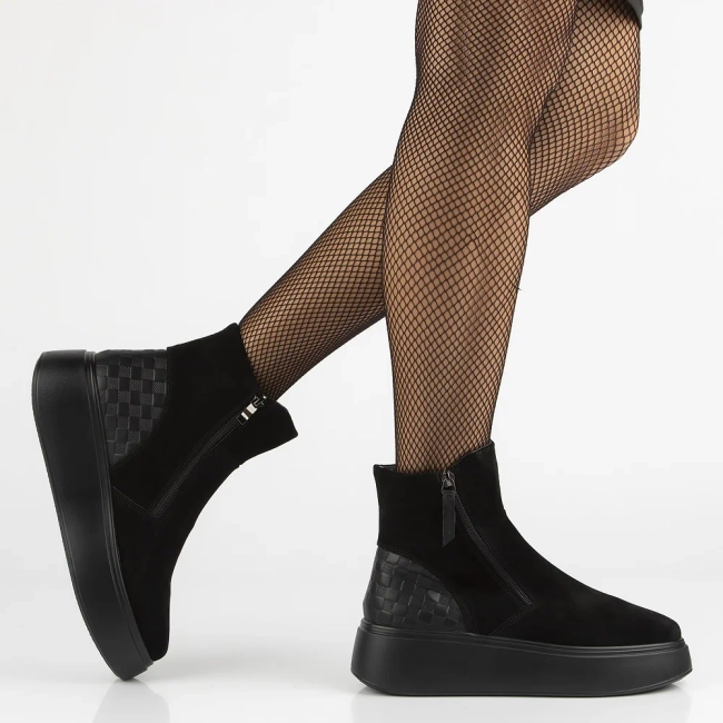 Leather ankle boots Filippo DBT7300/25 BK black