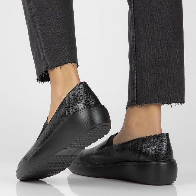 Skórzane półbuty na koturnie Filippo DP4197/22 BK czarne