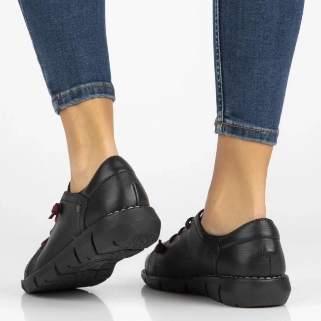 Skórzane półbuty Maciejka P2115-01/00-1 czarne