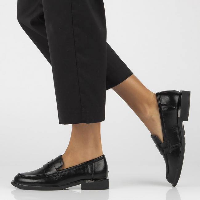 Skórzane lordsy Filippo DP7077/25 BK czarne