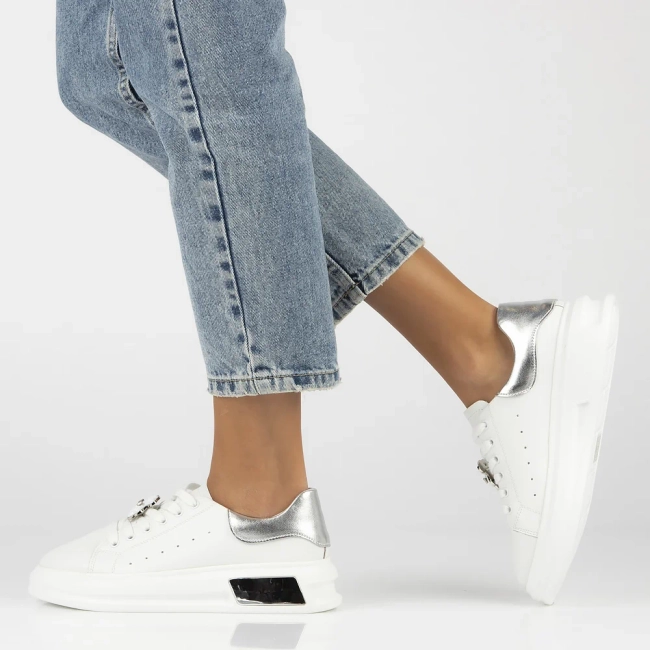 Skórzane sneakersy Filippo DP6807/25 WH białe