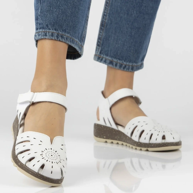 Leather sandals Filippo DS7649/26 WH white