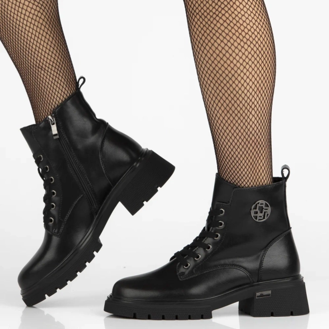 Leather ankle boots Filippo DBT7422/25 BK black