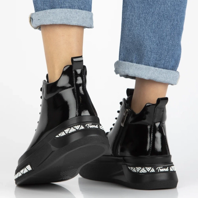 Skórzane botki na platformie Filippo DBT7276/25 BK czarne