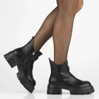 Leather ankle boots Filippo DBT6432/24 BK black