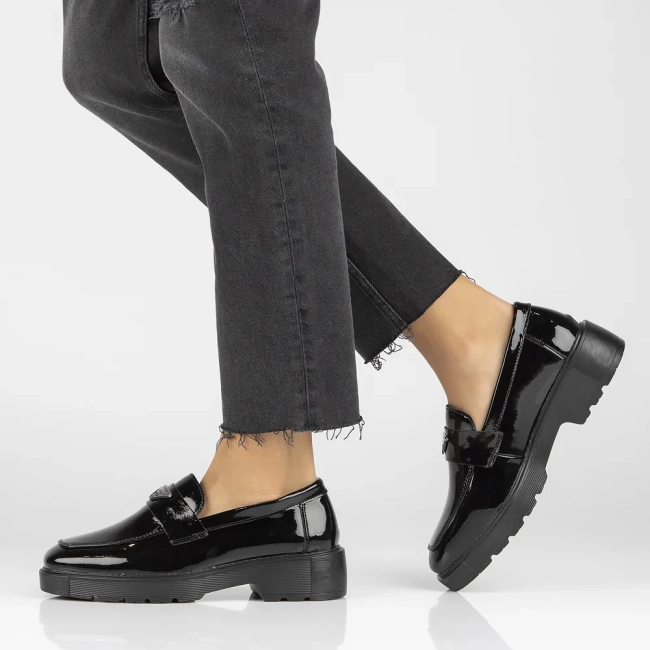 Skórzane półbuty na platformie Filippo DP4710/23 BK czarne