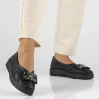 Skórzane półbuty na platformie Filippo DP6043/24 BK czarne