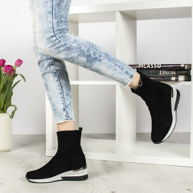 Botki Filippo DBT1688/20 czarne z paskiem