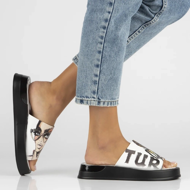 Leather slippers Filippo DK6158/24 WH white