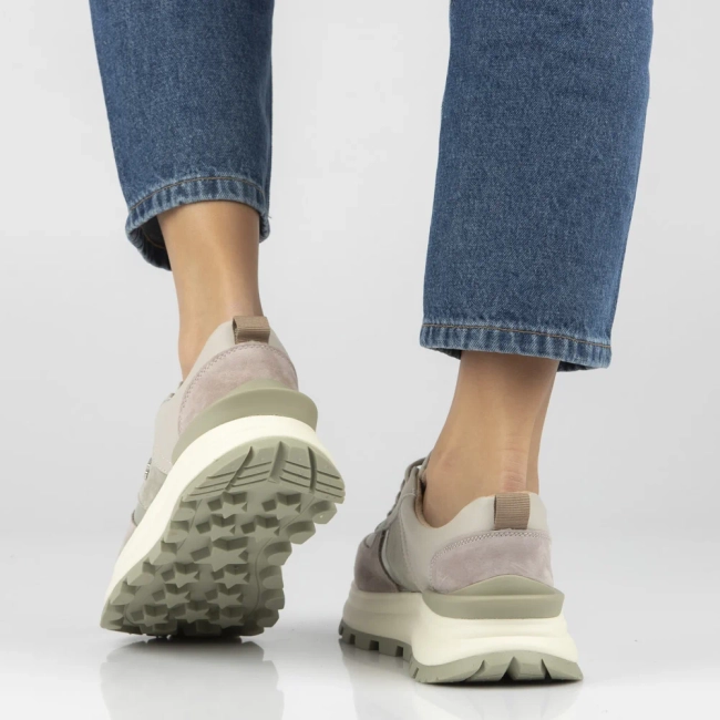 Skórzane sneakersy na platformie Filippo DP7563/26 BE beżowe